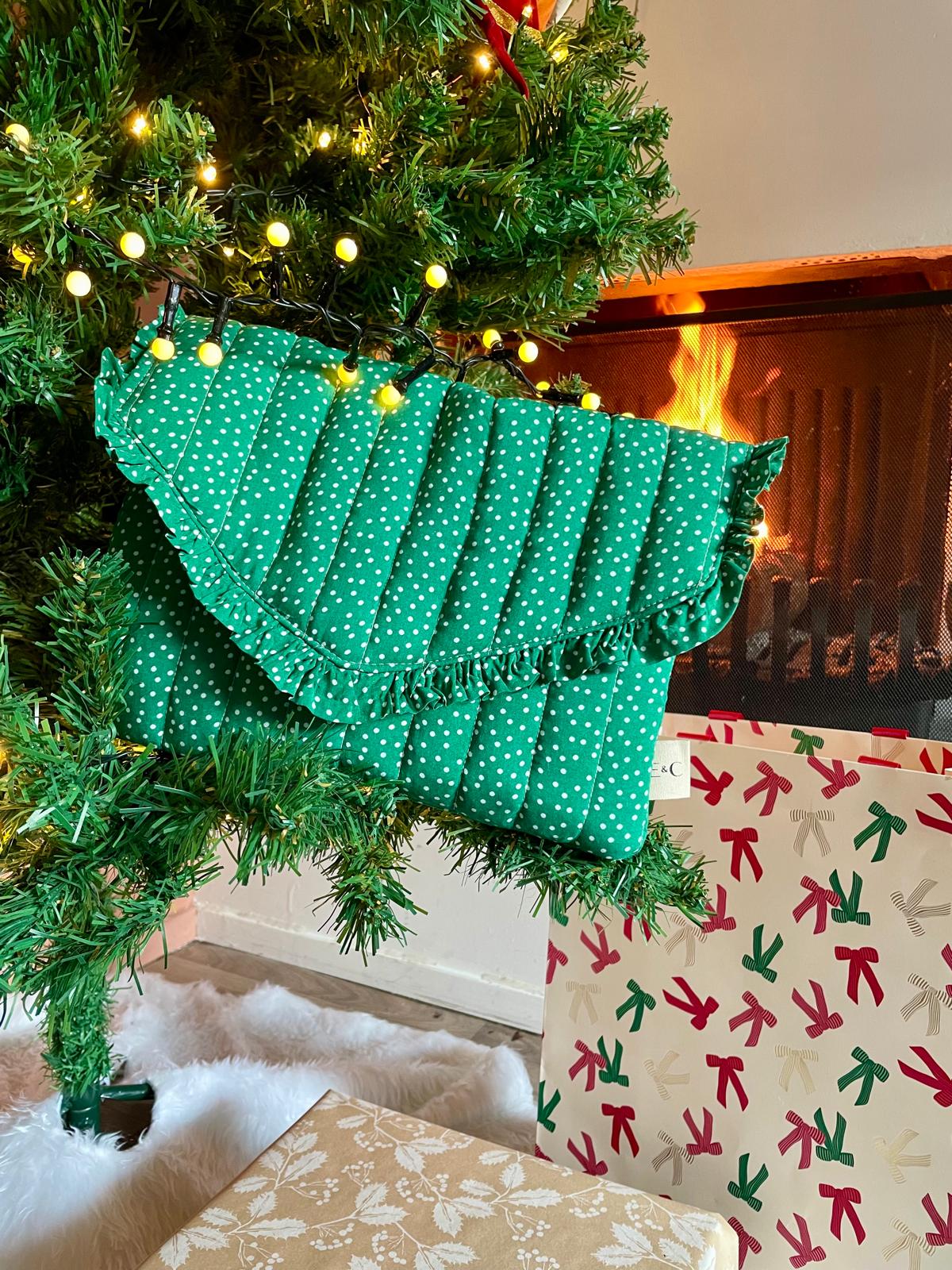 Manon- The tablet pouch